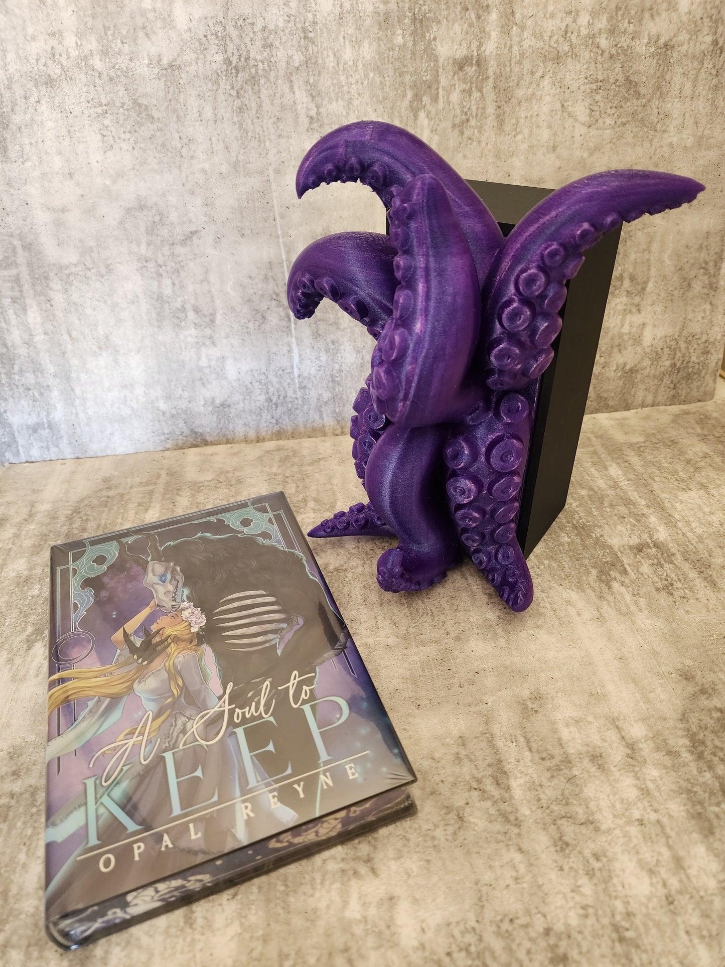 Calling All Monster Romance Lovers! 3D Printed Tentacle Book Nook