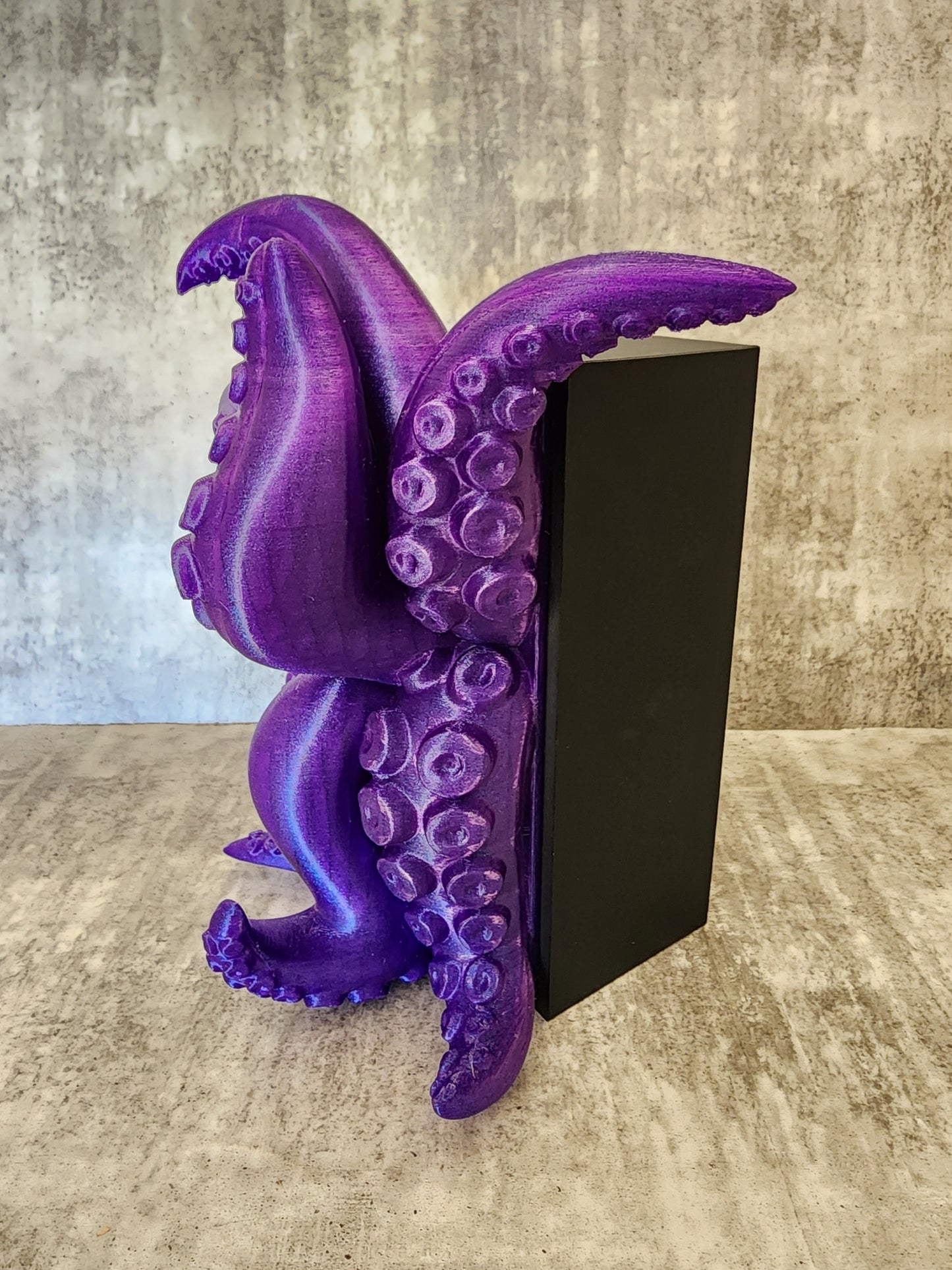 Calling All Monster Romance Lovers! 3D Printed Tentacle Book Nook