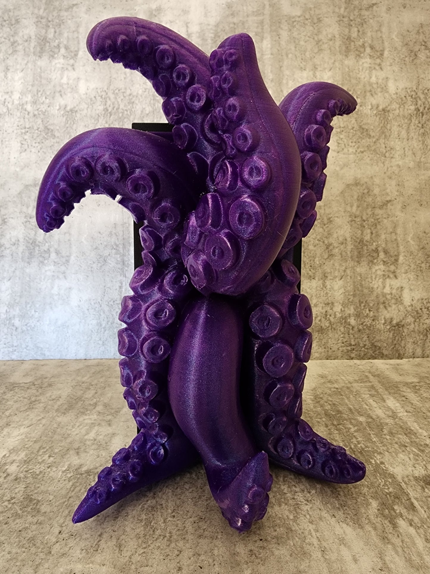 Calling All Monster Romance Lovers! 3D Printed Tentacle Book Nook