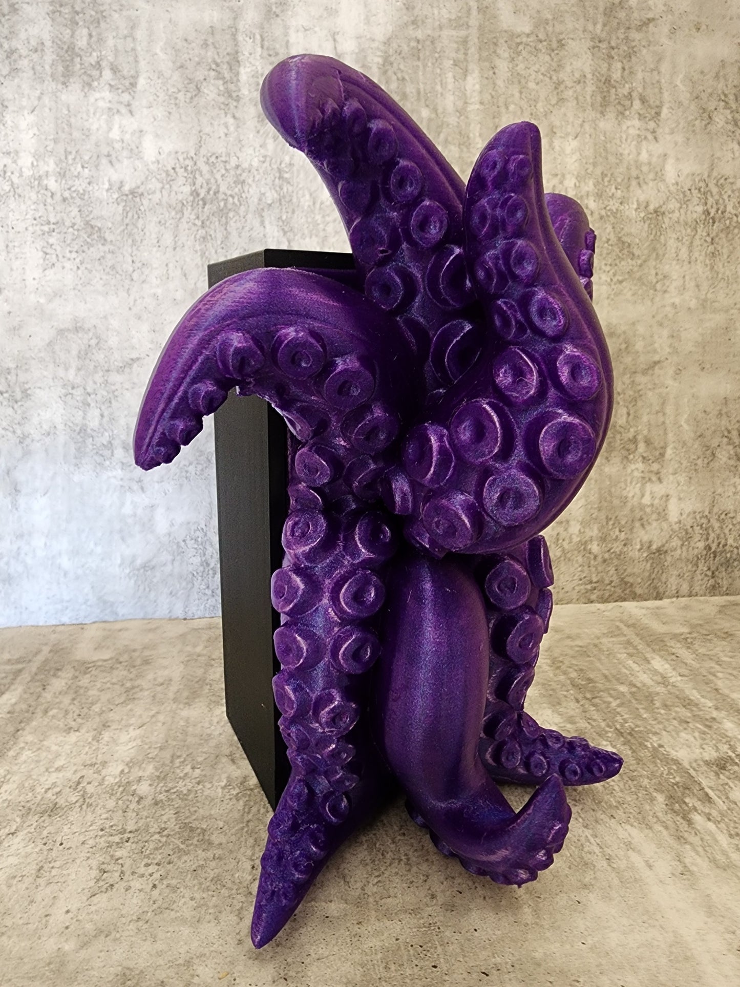 Calling All Monster Romance Lovers! 3D Printed Tentacle Book Nook